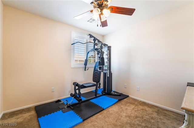 workout room featuring carpet flooring, a ceiling fan, baseboards, and visible vents