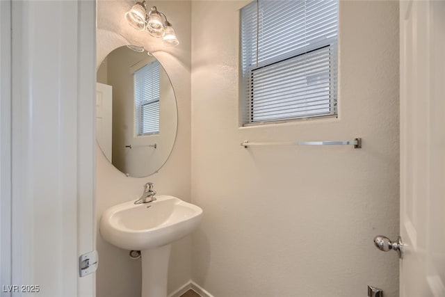 4045 Oliver Sagebrush Dr, Las Vegas, NV 89122 - view of bathroom