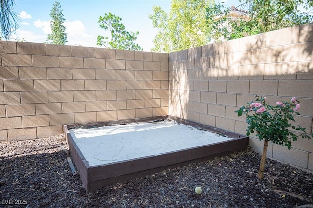 2198 Maderno St, Henderson, NV 89044 - details with fence