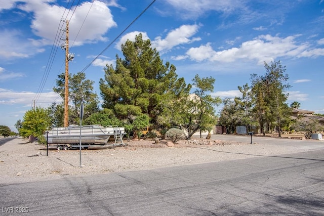 5180 N Dapple Gray Rd, Las Vegas, NV 89149 - view of yard