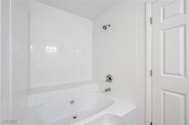 bathroom featuring shower / bathtub combination