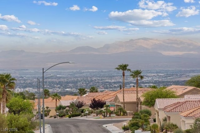 10809 Clarion Ln, Las Vegas, NV 89134 - water view featuring a mountain backdrop