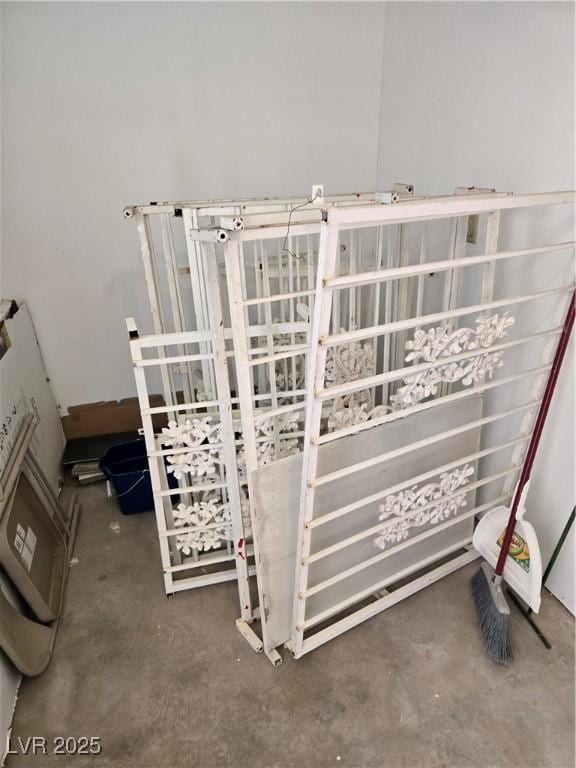 1972 H St, Las Vegas, NV 89106 - room details with concrete floors