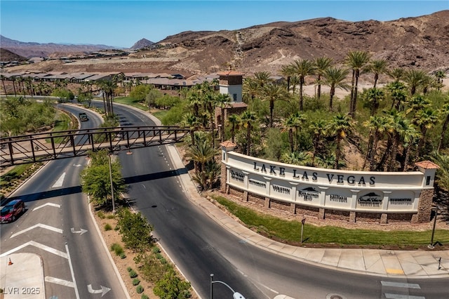 17 Grand Corniche Dr, Henderson, NV 89011 - property view of mountains