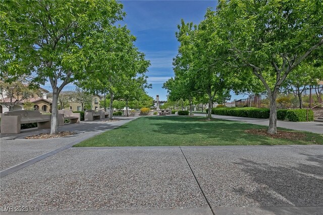 2606 Marvel Astoria St, Henderson, NV 89044 - view of community with a lawn