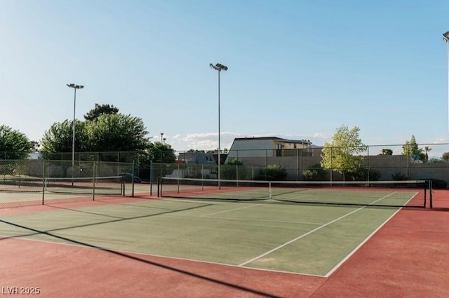 3789 Heritage Ave, Las Vegas, NV 89121 - view of tennis court featuring community basketball court and fence