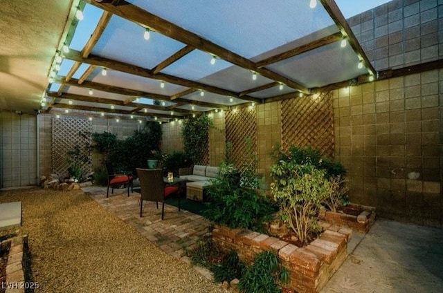 3789 Heritage Ave, Las Vegas, NV 89121 - common area with tile walls