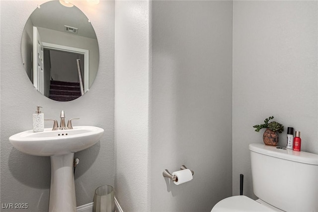 39 Castleton Tower Ct, Henderson, NV 89011 - half bath featuring visible vents and toilet