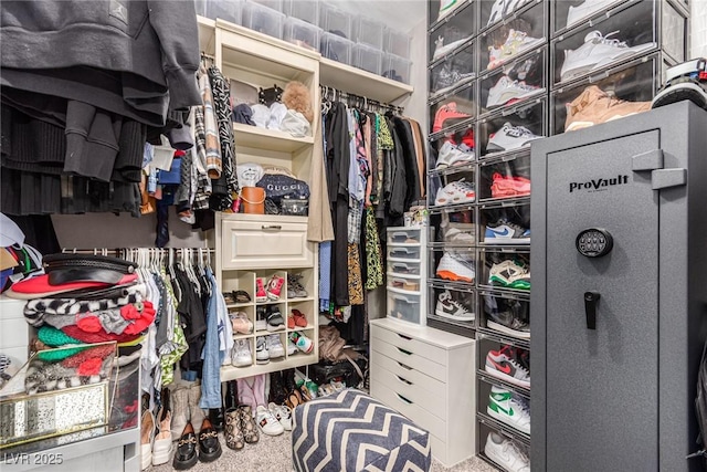 39 Castleton Tower Ct, Henderson, NV 89011 - view of spacious closet