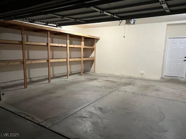 3349 Partridge Run St, Laughlin, NV 89029 - view of garage