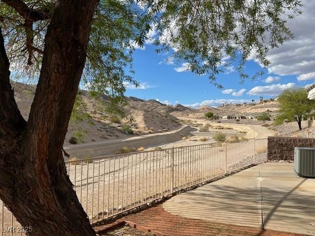 3349 Partridge Run St, Laughlin, NV 89029 - view of yard featuring central AC and a patio