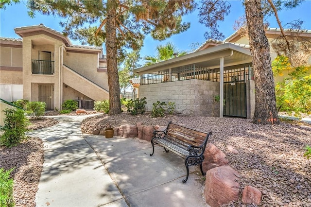 5710 E Tropicana Ave Unit 1017, Las Vegas, NV 89122 - view of community with a patio area