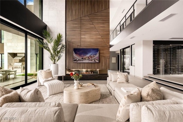 12 Chisel Crest Ct, Henderson, NV 89012 - common area featuring visible vents