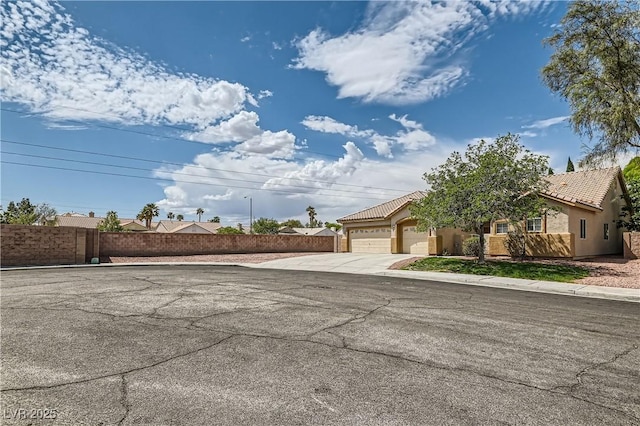 427 Rhythm St, Henderson, NV 89074 - exterior space