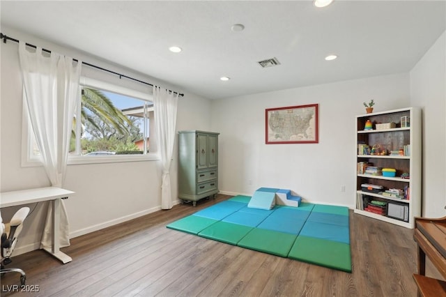 3155 Duneville St, Las Vegas, NV 89146 - interior space with baseboards, visible vents, recessed lighting, and wood finished floors