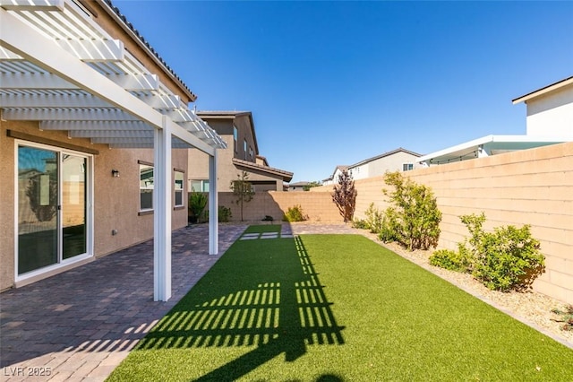528 Sunny Pointe St, Henderson, NV 89011 - view of yard featuring a pergola and a patio area