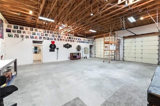 2650 Sagebrush Ave, Pahrump, NV 89048 - view of garage