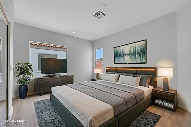 2589 Sun Reef Rd, Las Vegas, NV 89128 - bedroom featuring light wood-style floors and recessed lighting