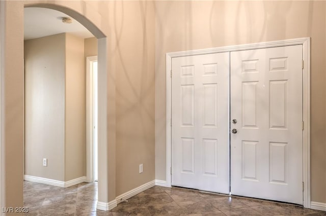 8664 Frasure Falls Ave, Las Vegas, NV 89178 - foyer with arched walkways and baseboards