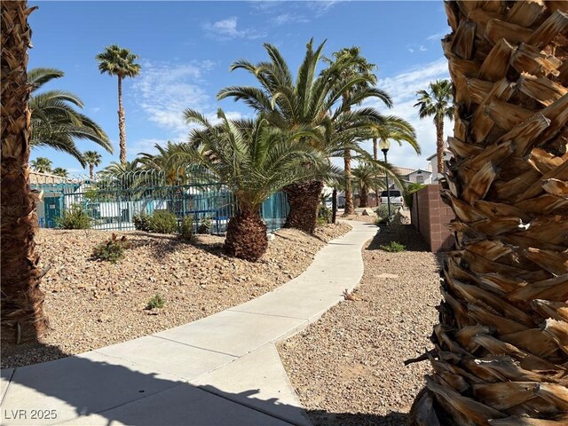 5024 Starfinder Ave, Las Vegas, NV 89108 - surrounding community with fence