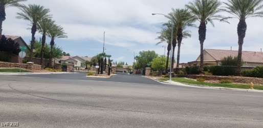 10015 Wonderful Day Dr, Las Vegas, NV 89148 - photo 4