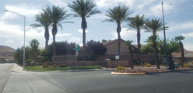 10015 Wonderful Day Dr, Las Vegas, NV 89148 - photo 5