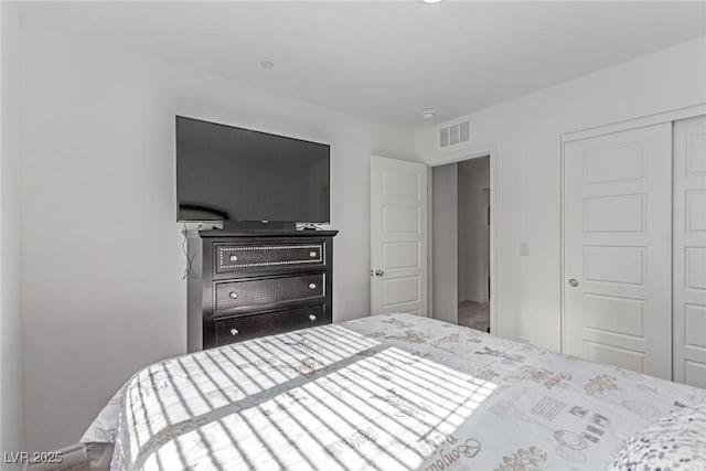 6150 Foxes Dale St, Las Vegas, NV 89166 - bedroom with a closet