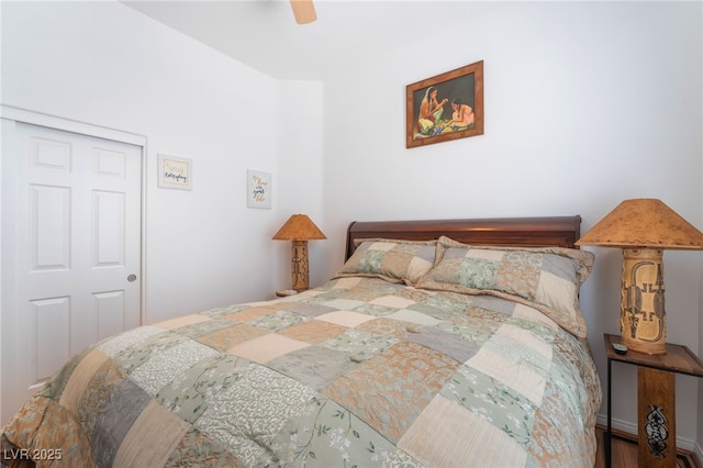 bedroom featuring a ceiling fan