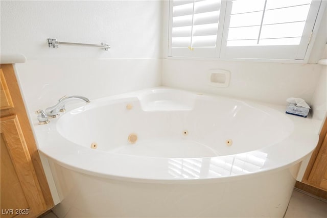 1100 Cypress Ridge Ln, Las Vegas, NV 89144 - full bath with a whirlpool tub