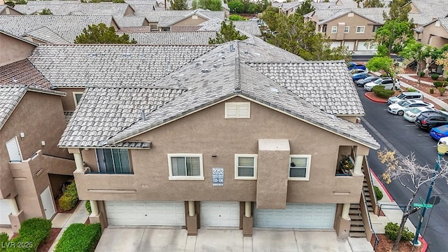 drone / aerial view with a residential view