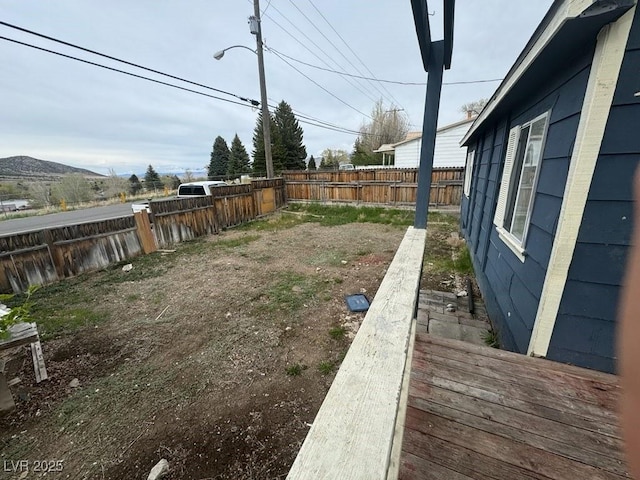 view of yard featuring a fenced backyard