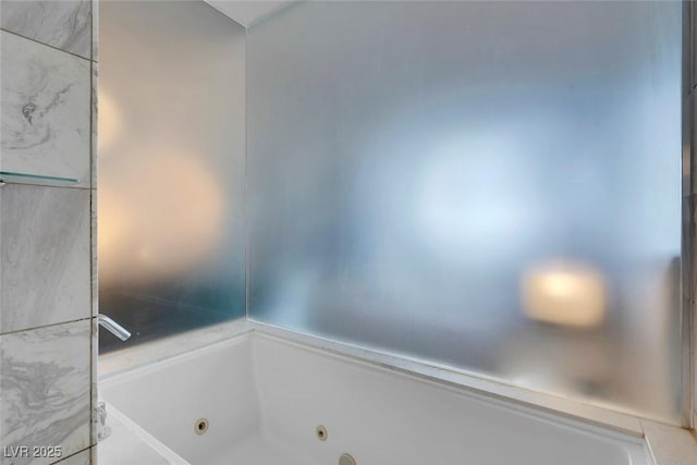 full bath featuring a jetted tub