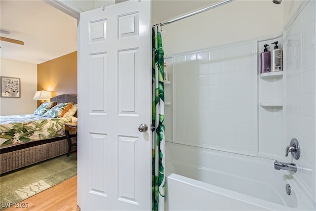 5576 W Rochelle Ave Unit 27C, Las Vegas, NV 89103 - full bathroom featuring ensuite bath, wood finished floors, shower / bath combo, and ceiling fan