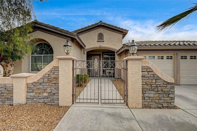 2939 Crown Bluffs Ct, Las Vegas, NV 89117 - photo 1