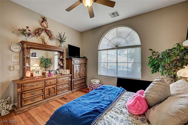 2939 Crown Bluffs Ct, Las Vegas, NV 89117 - photo 53