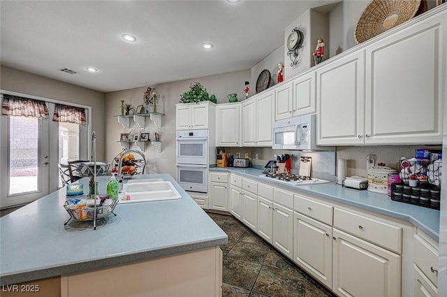 2939 Crown Bluffs Ct, Las Vegas, NV 89117 - photo 6