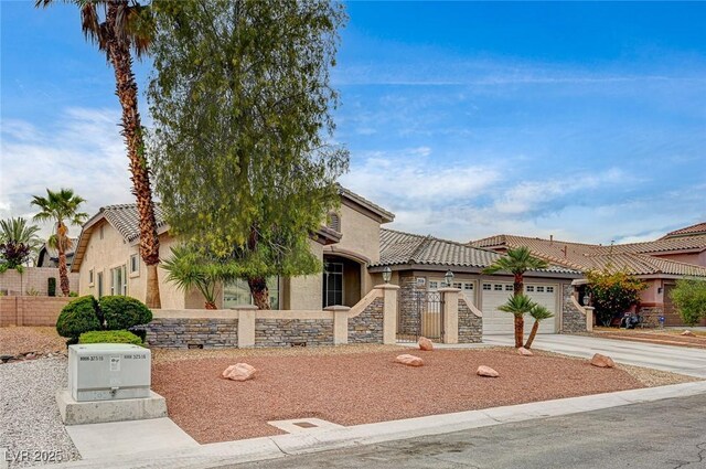 2939 Crown Bluffs Ct, Las Vegas, NV 89117 - photo 68