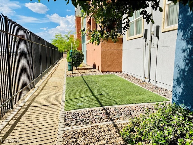 20 E Serene Ave Unit 111, Las Vegas, NV 89123 - view of yard featuring fence