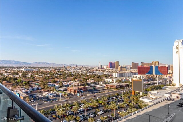 city view featuring a mountainous background