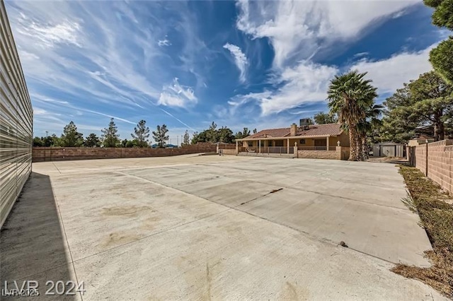5202 Willis St, North Las Vegas, NV 89031 - view of home's community with fence
