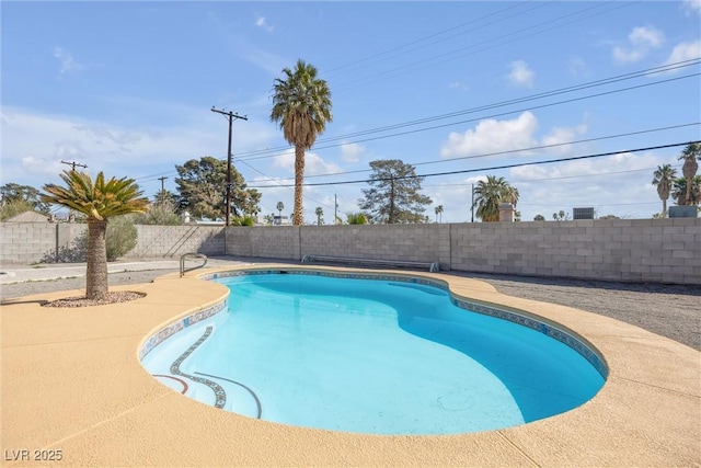 1616 Yellow Rose St, Las Vegas, NV 89108 - view of swimming pool featuring a fenced backyard