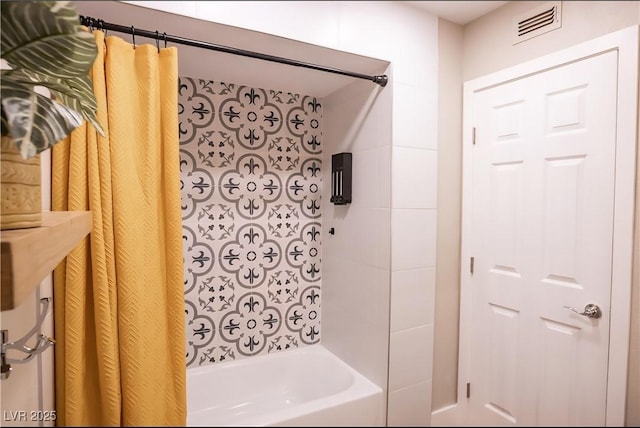 2043 Sombrero Dr, Las Vegas, NV 89169 - bathroom featuring shower / bath combo