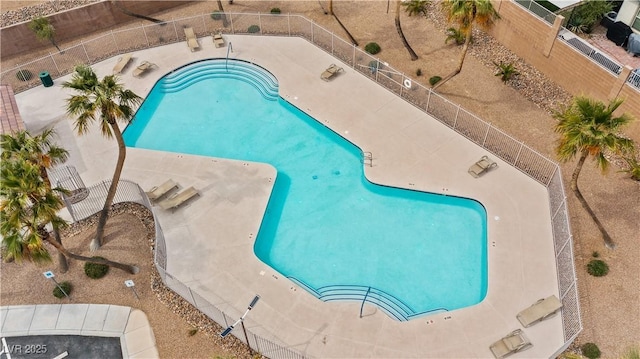 2213 Chandler Ranch Pl, Laughlin, NV 89029 - community pool featuring fence