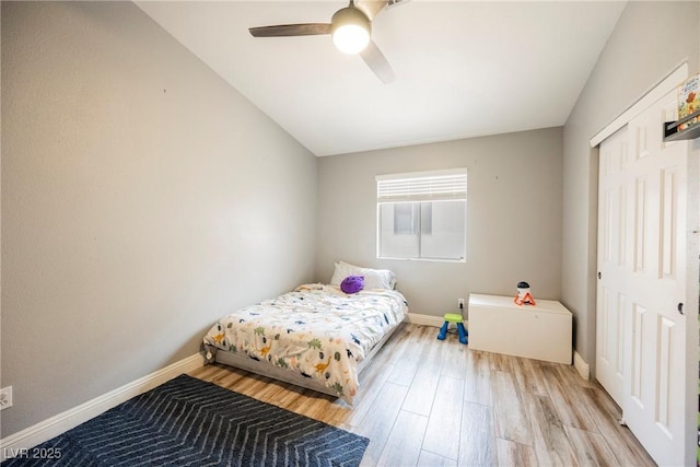 2860 Galena Peak Ln, Las Vegas, NV 89156 - bedroom featuring light wood-style floors, baseboards, a closet, and ceiling fan