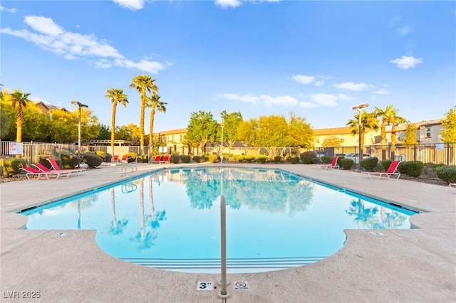 4533 Lime Straight Dr, Las Vegas, NV 89115 - community pool featuring fence and a patio area