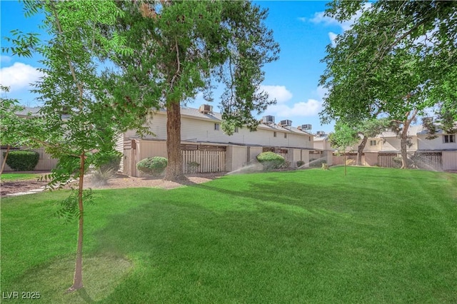 4770 Topaz St Unit 108, Las Vegas, NV 89121 - view of yard