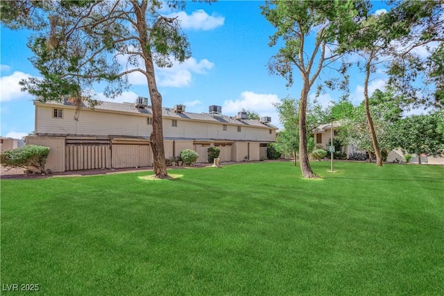 4770 Topaz St Unit 108, Las Vegas, NV 89121 - view of yard