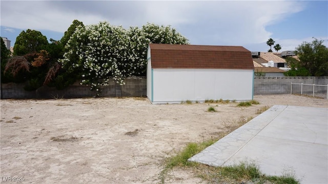 6432 Jean Lee Dr, Las Vegas, NV 89108 - fenced backyard featuring a patio