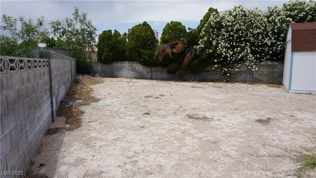 6432 Jean Lee Dr, Las Vegas, NV 89108 - view of fenced backyard