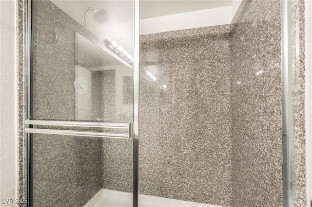 611 Bass Dr Unit C, Henderson, NV 89014 - bathroom with a stall shower